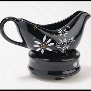 Temptations by Tara Gravy Boat - Black